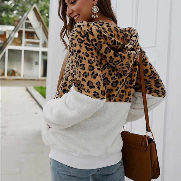 🆕Leopard Print Full Zipper Up Hoodie White - Picture 4 of 8